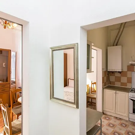 Lejlighed навпроти вернісажу біля оперного вулиця театральна 26 є балкон та інернет *