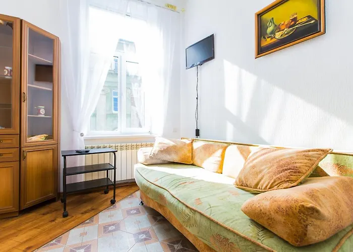 Apartmán навпроти вернісажу біля оперного вулиця театральна 26 є балкон та інернет *